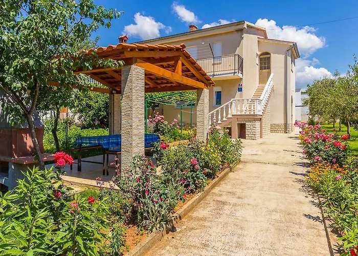 House Mihael * Μεντουλίν